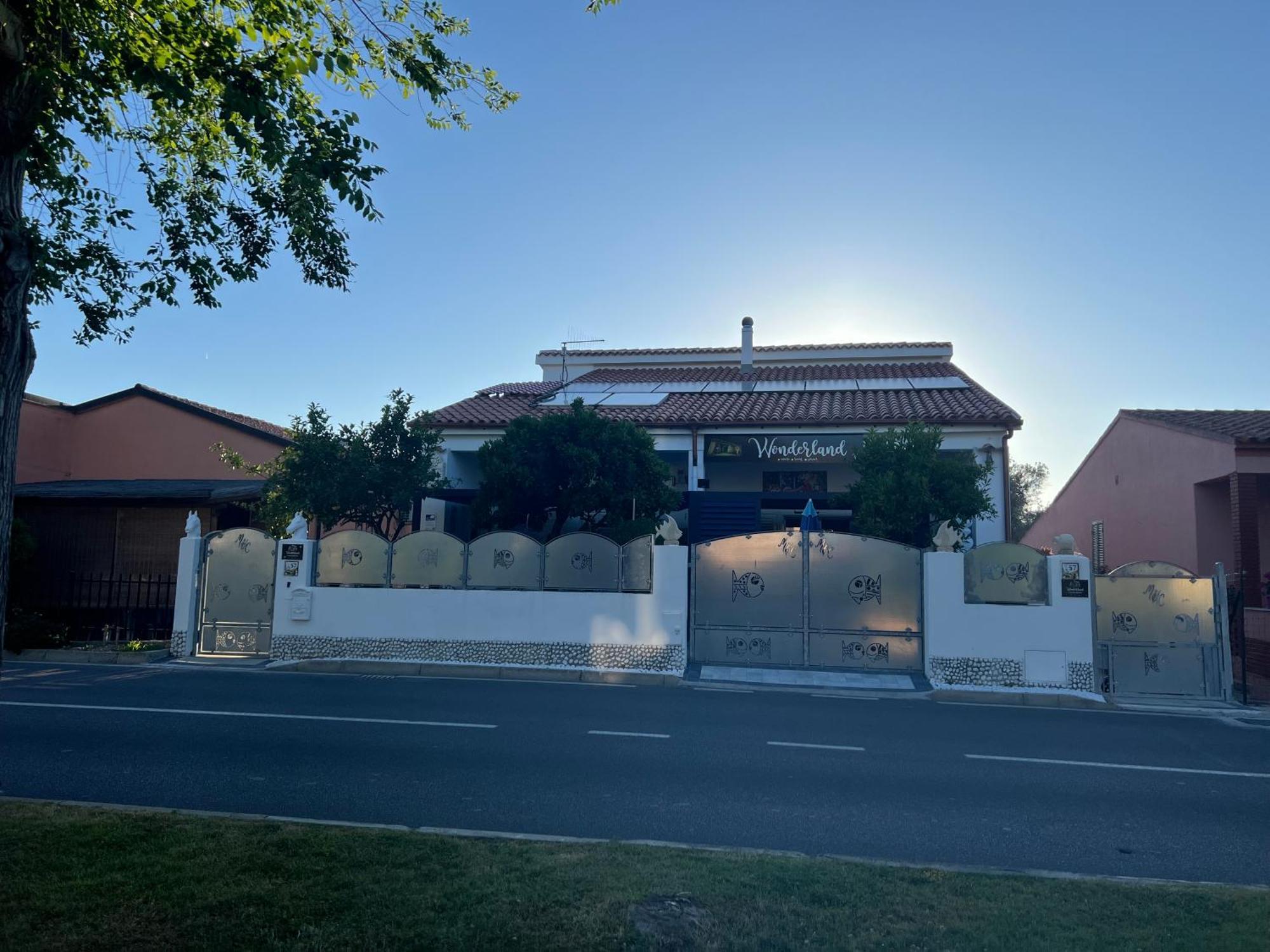 Wonderland Hotel San Teodoro  Exterior photo